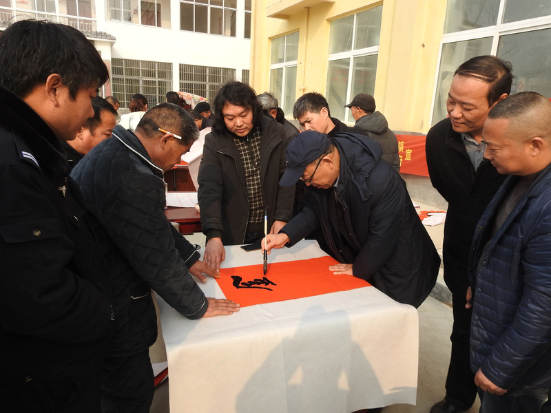 “共书中国梦” 迈博myball书协送文化年货进万家活动走进阜阳颍州区、太和县(图8) “共书中国梦” 迈博myball书协送文化年货进万家活动走进阜阳颍州区、太和县(图8)
