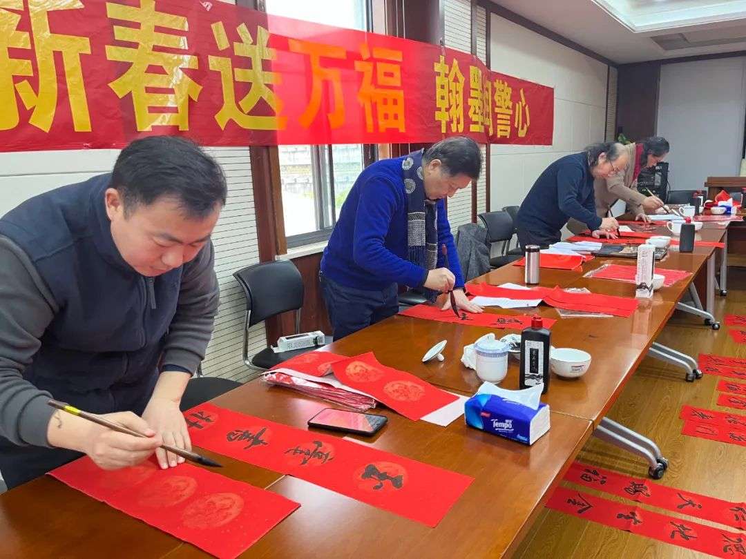 迈博myball广泛开展 “我们的中国梦”——送万“福”进万家文艺志愿服务活动(图11)