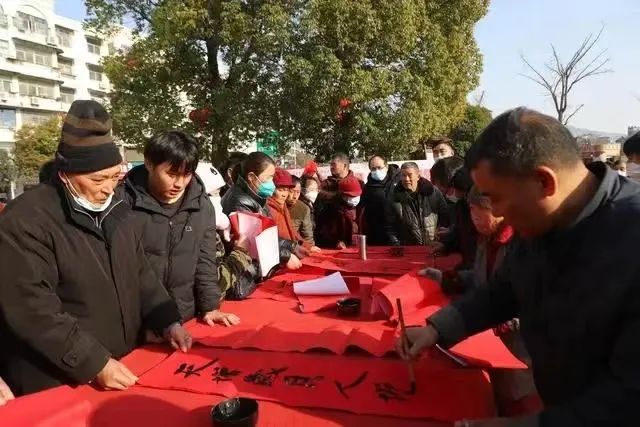 迈博myball广泛开展 “我们的中国梦”——送万“福”进万家文艺志愿服务活动(图48)