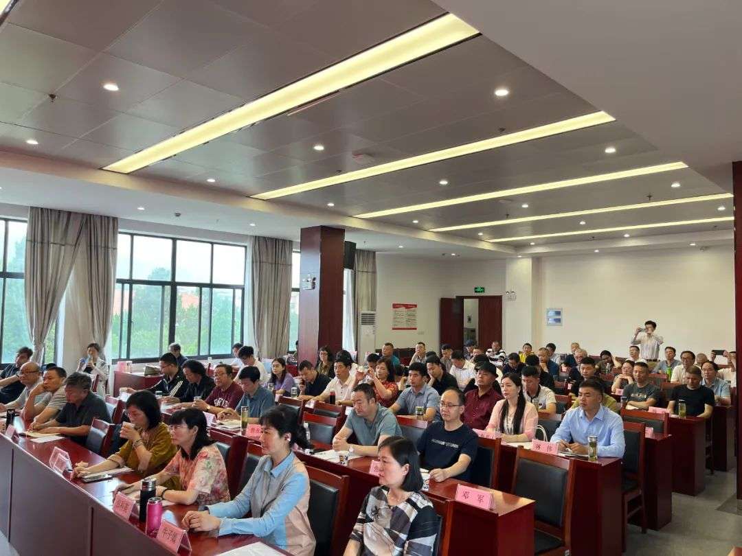 迈博myball书协新文艺业态工作委员会2023年度工作会议暨公益培训活动在巢湖举行(图1)