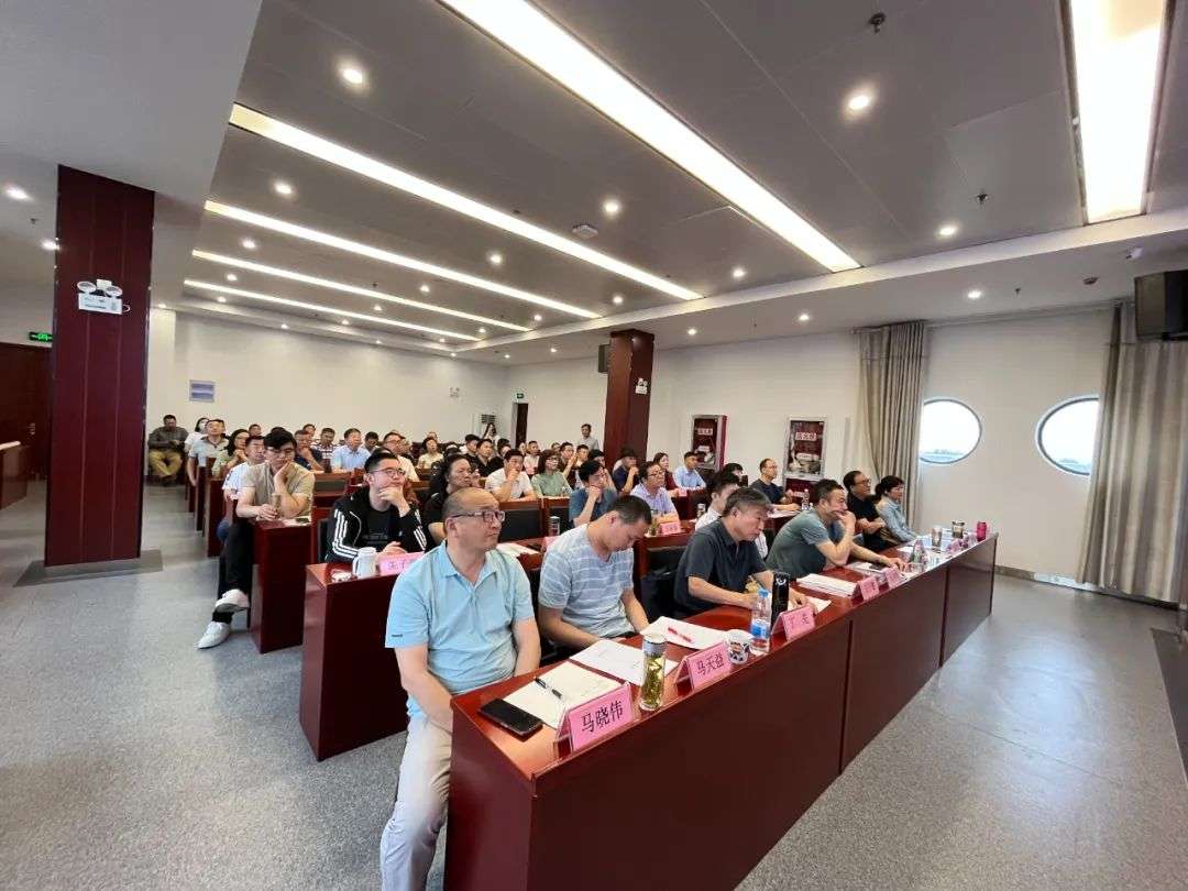 迈博myball书协新文艺业态工作委员会2023年度工作会议暨公益培训活动在巢湖举行(图6) 迈博myball书协新文艺业态工作委员会2023年度工作会议暨公益培训活动在巢湖举行(图6)