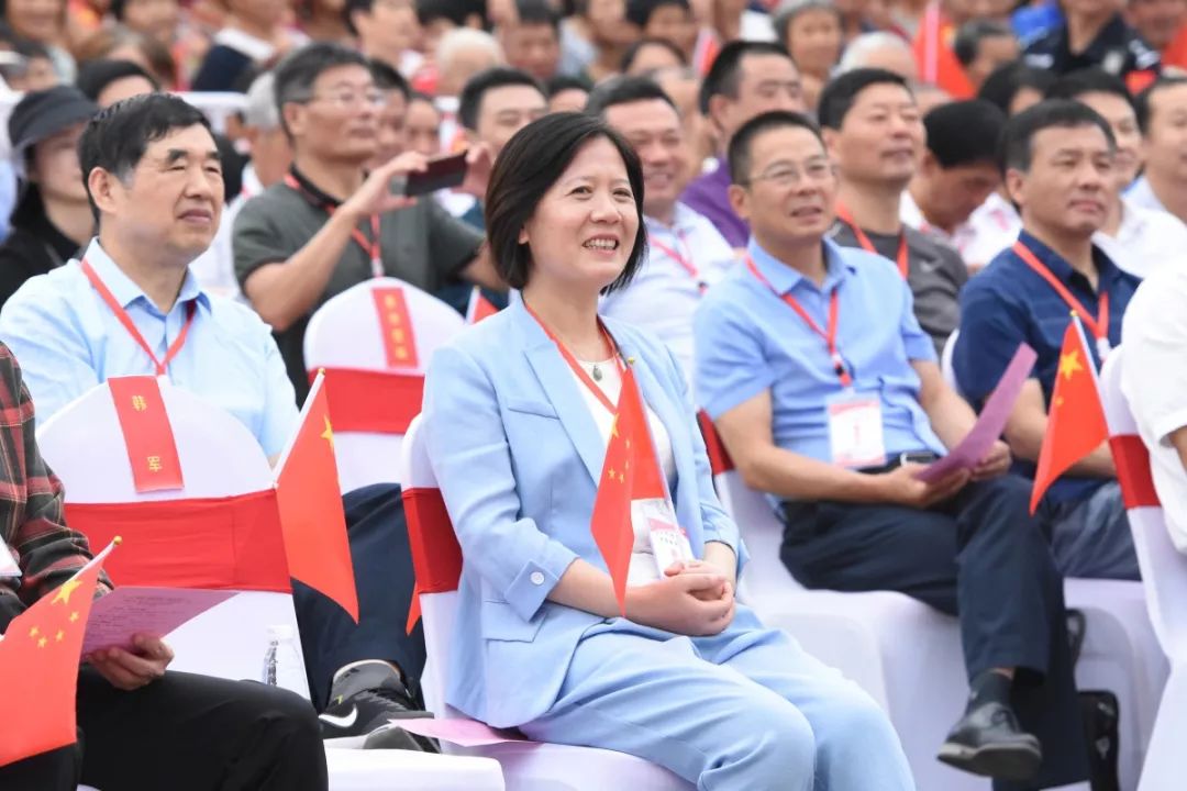 到人民中去! | 省文联文艺志愿服务活动走进舒茶(图3) 到人民中去! | 省文联文艺志愿服务活动走进舒茶(图3)
