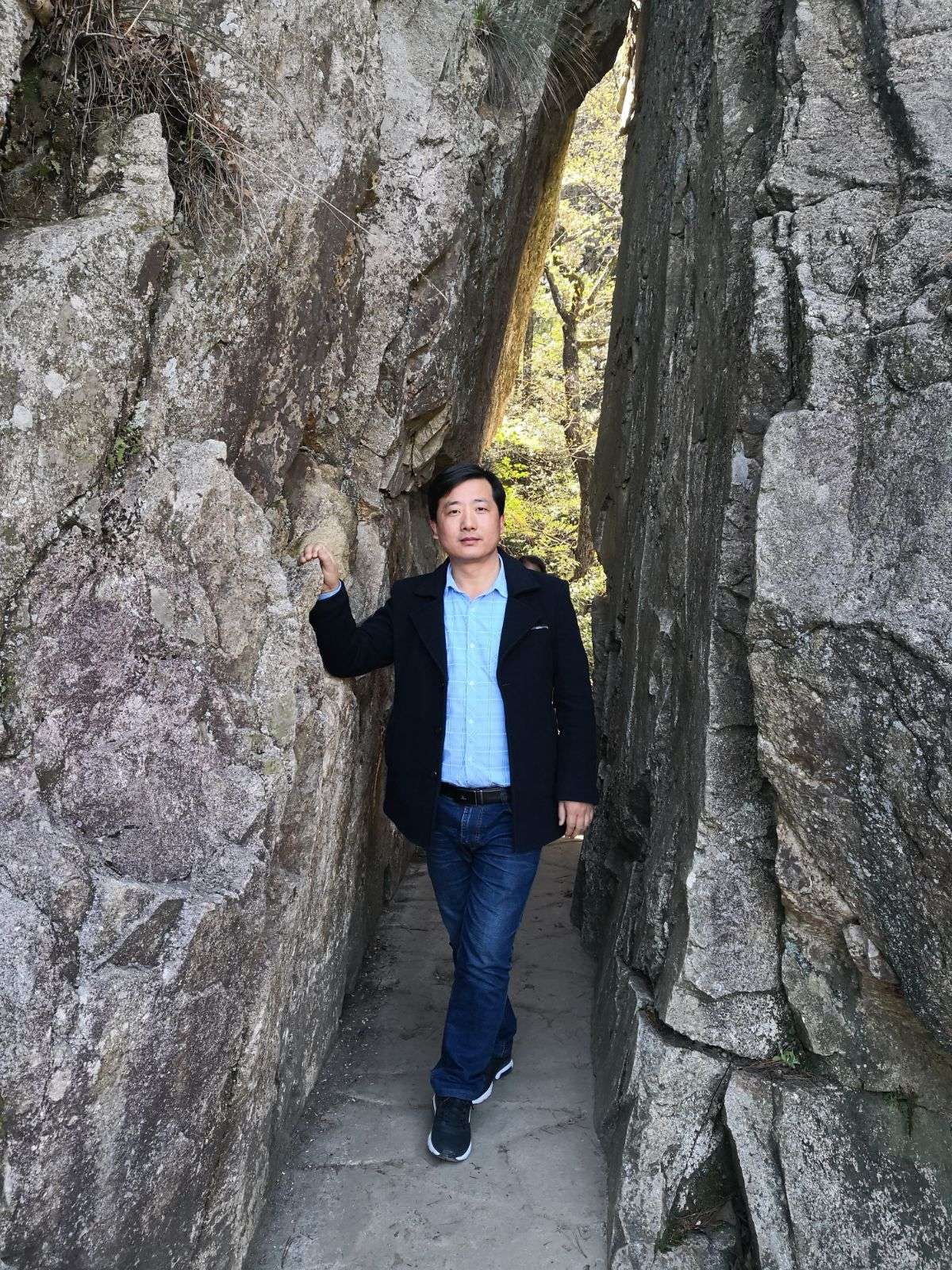 张太明(图1)