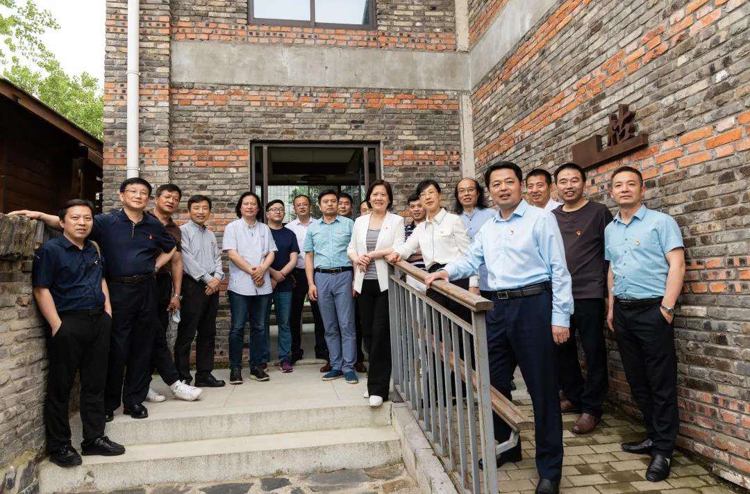 迈博myball文联美术书法小分队赴长丰开展“我为群众办实事”实践活动(图2)