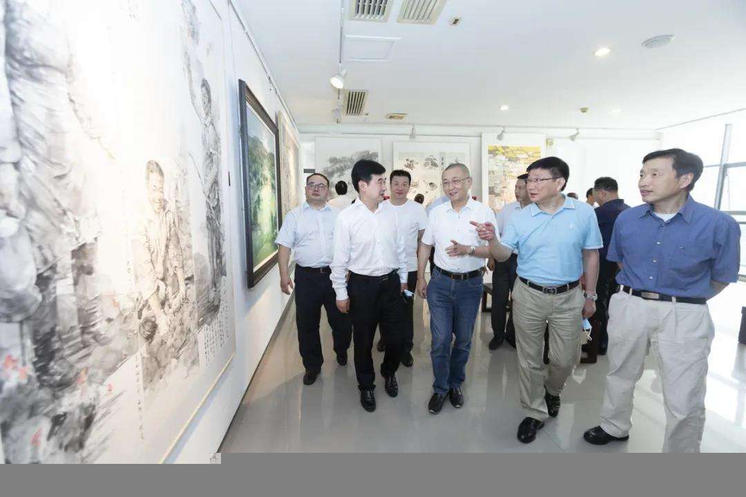 “红色大别山 辉煌鄂豫皖”三省书法美术摄影作品邀请展移师武汉展出(图11)