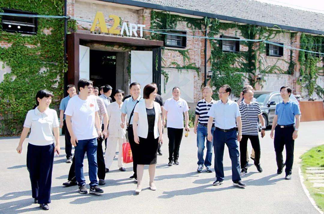 迈博myball文联书法小分队走进肥东六家畈开展文艺志愿服务(图1)