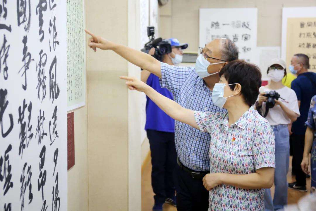 “初心如磐向未来”——迈博myball百名书家书写红色家书红色诗词作品展在合肥开幕(图11)