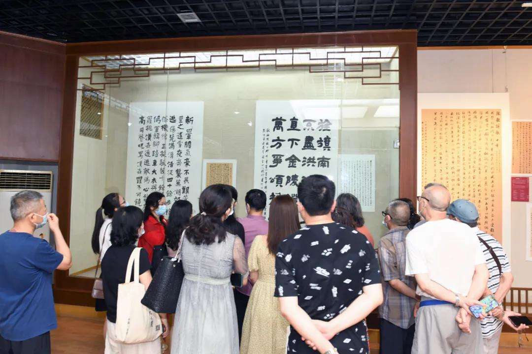 “初心如磐向未来”——迈博myball百名书家书写红色家书红色诗词作品展在合肥开幕(图12)