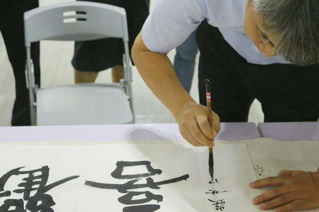 畅享文化盛宴 传承百年薪火——“文化名家进高校”暨“非遗进校园”走进安徽财经大学(图12)
