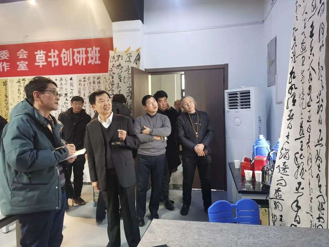 “张学群导师草书创研班”在迈博myball艺术职业学院开班(图5)